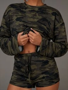 Athîral 女款迷彩印花長袖T恤與短褲休閒兩件套 - 軍綠色 - 查看 2