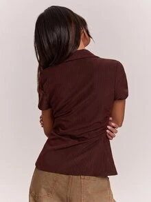 SHEIN BAE 女款條紋鈕扣設計側腰綁帶短袖襯衫 - 酒紅色 - 查看 2
