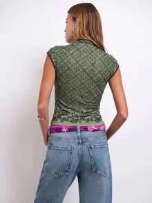 Nöista Top de manga corta, cuello alto estilo chino, con abertura diagonal. - Verde Oliva - Ver 7