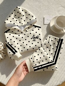 SHEIN Playful Pals طقم ملابس رياضي من قطعتين للفتيات الصغيرات، سويت شيرت بغطاء رأس وأكمام طويلة بطبعة نقاط بولكا وفيونكة ناعمة الملمس مع بنطال رياضي مطابق، مناسب للخريف/الشتاء - متعدد الألوان - مشاهدة 1