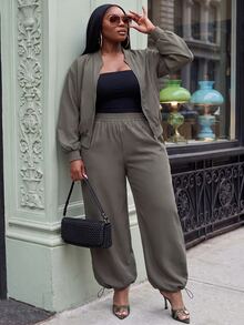 Slaydiva Plus Size 2 Pieces Tracksuit Set, Grey Plus Size Puff Sleeve Cropped Bomber Jacket & High Waist Wide Leg Cargo Pants Fall - Grey - View 7
