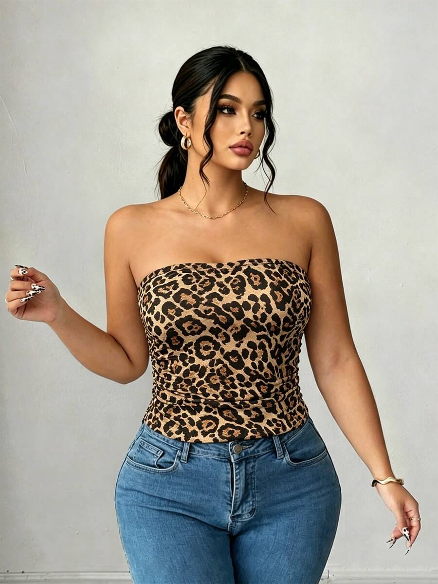 Elenzga Plus Size Women Casual Leopard Pattern Fitted Tube Top - White - View 1