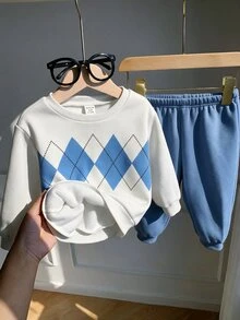 SHEIN 2件組男孩女孩秋冬可愛休閒運動百搭針織字母圖案長袖保暖內裡運動衫運動褲套裝冬季服飾 - 彩色 - 查看 11