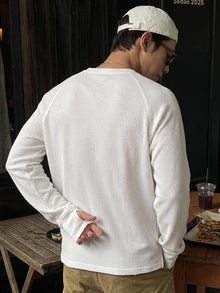 DAZY Men's Textured Fabric Solid Color Basic Half-Button T-Shirt, Spring/Autumn - White - View 2