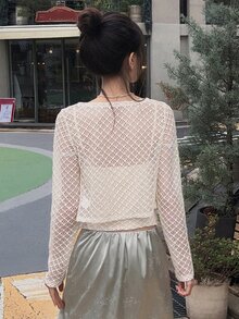 DAZY 女款純色鏤空前開襟上衣與細肩帶背心休閒兩件套 - 杏色 - 查看 6