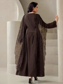 Veilorie Gaun Panjang Elegan Wanita dengan Desain Selendang Renda Kontras - Coffee Brown - View 3