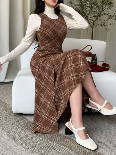 DAZY Schmeichelhaftes Slim-Fit-Kleid in Mittellänge aus Wollmischung mit Karomuster für Damen