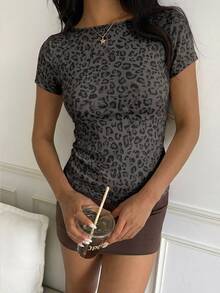 CovetEZ 休閒簡約豹紋女款休閒T恤 - 彩色 - 查看 3