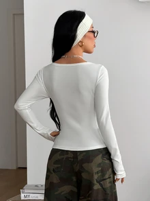 Coolane Women's Y2K Streetwear Tree Branch Pattern Bustier V-Neck T-Shirt - White - View 7