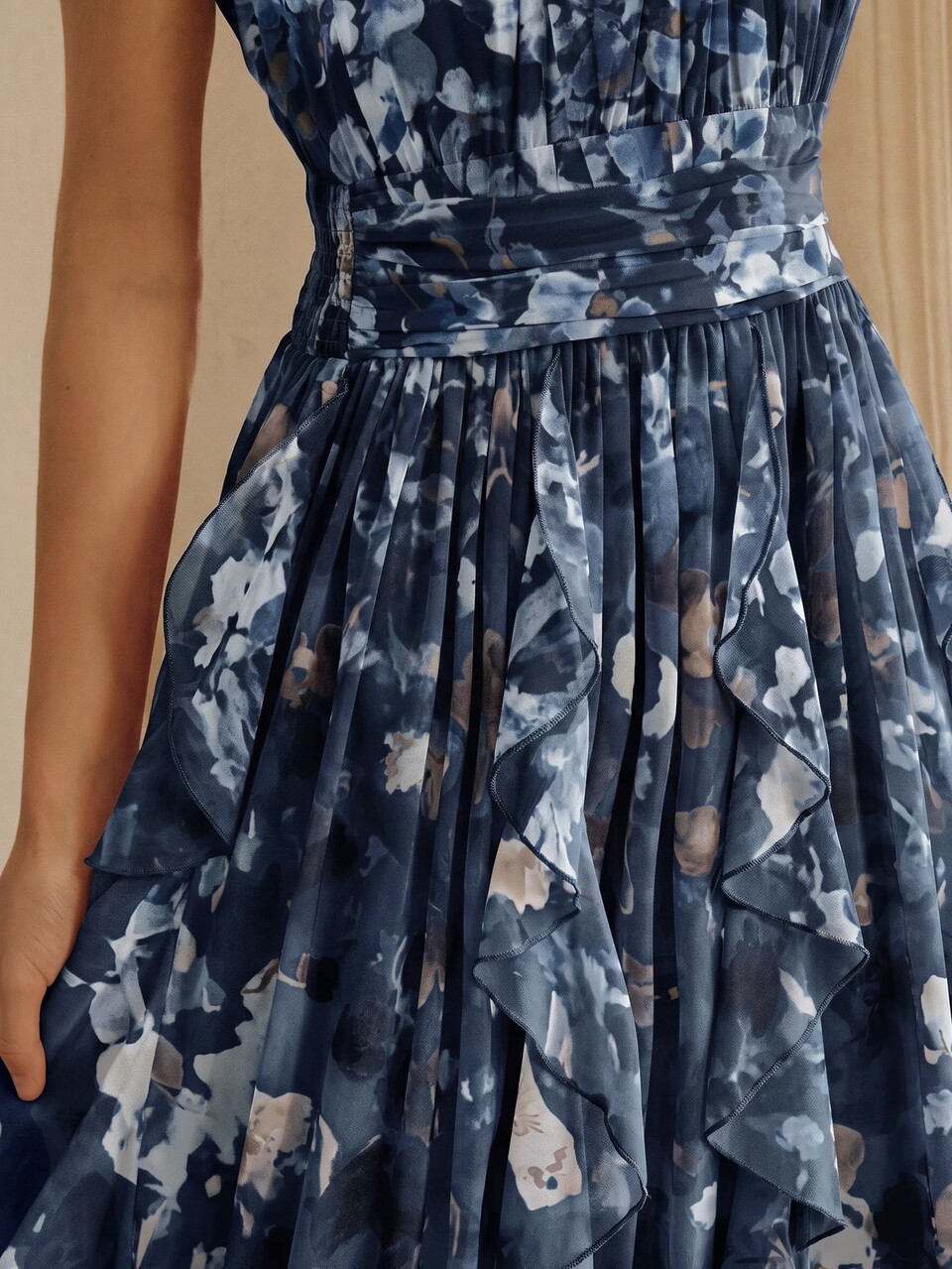 Women's New Summer Navy Blue Elegant Sleeveless Halter Neck Cinched Waist Ruffle Floral Print Maxi Dress For Evening Romantic Elegant Party Holiday Vacation