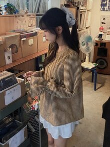 DAZY Blus Longgar Motif Kotak-kotak Lengan Panjang dengan Hiasan Rumbai di Bagian Bawah, Atasan Kasual untuk Liburan Musim Semi dan Gugur untuk Wanita - Coklat - View 5