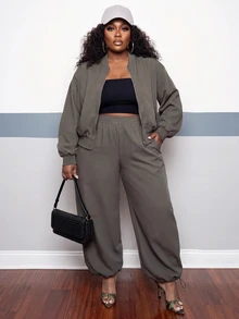 Slaydiva Plus Size 2 Pieces Tracksuit Set, Grey Plus Size Puff Sleeve Cropped Bomber Jacket & High Waist Wide Leg Cargo Pants Fall - Grey - View 6