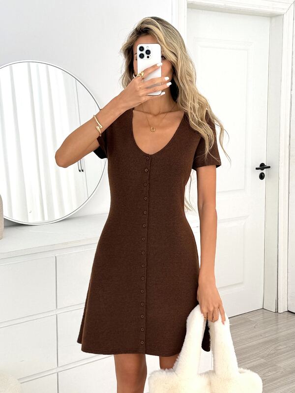 Easowa Button Front Waist-Cinching A-Line Knitted Knit Dress, Casual Relaxed Elegant Commuter Old Money Style Autumn/Winter Women's Sweater Dress