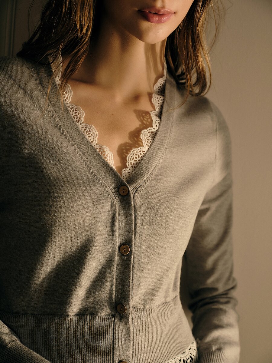 MOTF PREMIUM WOMEN'S CONTRAST LACE FRONT BUTTON THIN LIGHTWEIGHT CARDIGAN - Grey - View 2