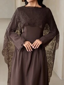 Veilorie Gaun Panjang Elegan Wanita dengan Desain Selendang Renda Kontras - Coffee Brown - View 2