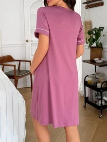 BloomMama 孕婦純色短袖單排扣居家休閒洋裝 - 淺灰紫 - 查看 2