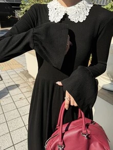 FRIFUL 女款秋季蕾絲對比領收腰羅紋長洋裝 - 黑色 - 查看 9