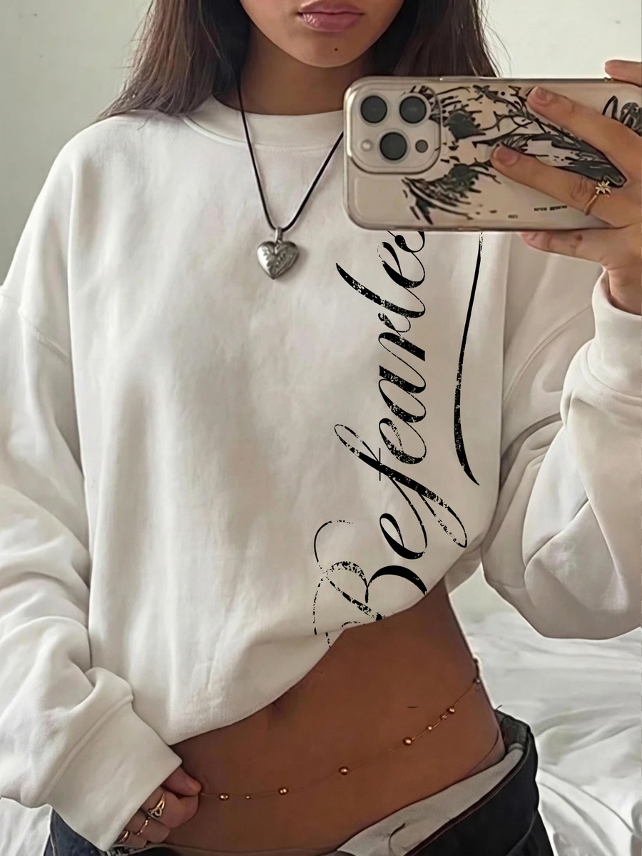 SHEIN EZwear Sweatshirt Wanita Kasual Minimalis dengan Motif Cetak, Kerah Bulat, Lengan Panjang, Tebal, dan Longgar - Putih - View 1
