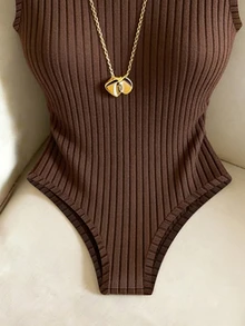 SHEIN Plus Size Vintage Brown Vertical Ribbed Knit Sleeveless Bodysuit, Minimalist Commuter Y2K Versatile Fitted Tank Top - Brown - View 4