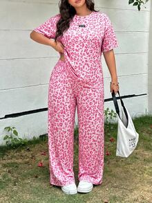 SHEIN EZwear 豹紋大尺碼女款字母圖案牛仔T恤與長褲休閒兩件套 - 淺粉色 - 查看 5