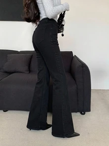Dazy Designer 女款高腰口袋休閒百搭喇叭腿牛仔褲 - 黑色 - 查看 2