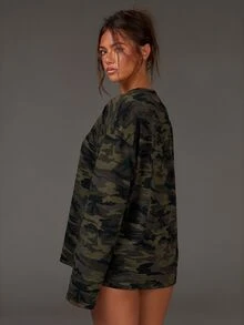 Athîral 女款迷彩印花長袖T恤與短褲休閒兩件套 - 軍綠色 - 查看 4
