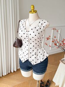 Comfortcana Plus Size Polka Dot Print Waist-Cinching Blazer Vest - White - View 4