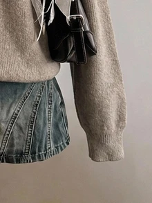 SHEIN EZwear 休閒極簡學院風駱駝色毛絨質感對比黑色拉鍊半開襟女款長袖衛衣，適合秋冬穿著 - 駝色 - 查看 4