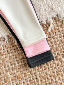 SHEIN Vintaside Kids 女嬰女童休閒針織運動風極簡修身抓絨內裡百搭日常戶外卡其米色印花慢跑運動褲 - 彩色 - 查看 8