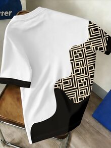 Manfinity Hypemode Men's Plus Size Knight Print Casual Daily Wear T-Shirt - Black and White - View 2