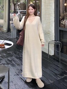DAZY Autumn Winter V-Neck Long Sleeve Loose Fit Cream White Sweet Slouchy Women's Sweater Dress - White - View 9
