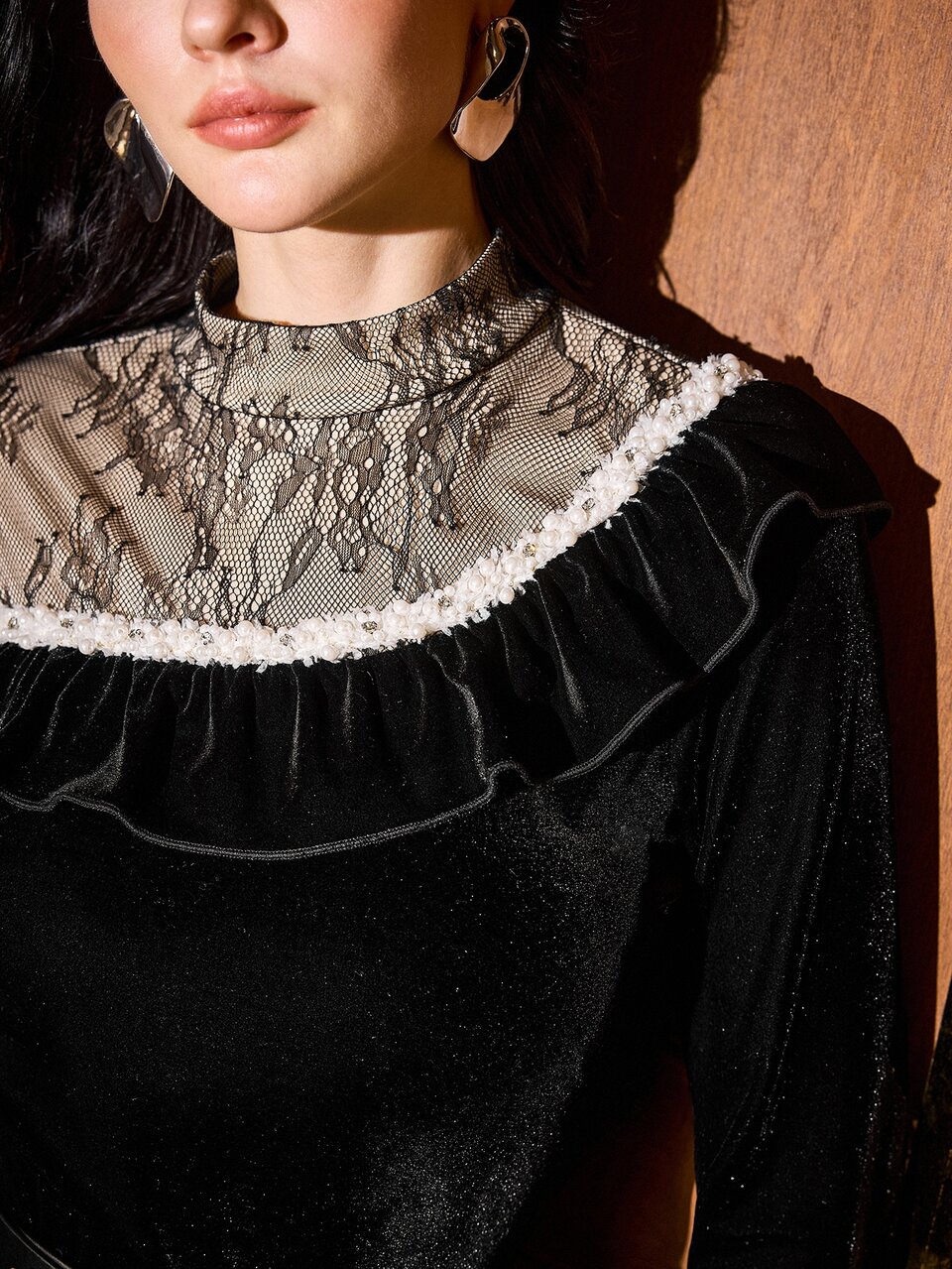 MOTF WOMEN'S VELVET & LACE PATCHWORK LONG SLEEVE TOP, AUTUMN/WINTER