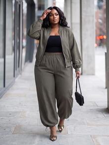 Slaydiva Plus Size 2 Pieces Tracksuit Set, Grey Plus Size Puff Sleeve Cropped Bomber Jacket & High Waist Wide Leg Cargo Pants Fall - Grey - View 2
