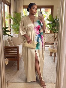 SHEIN Lady CURVE 大尺碼優雅花卉印花洋裝 - 卡其色 - 查看 1