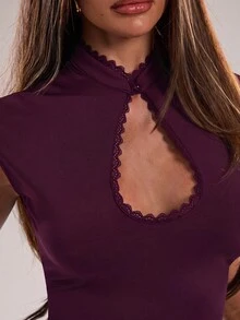 SHEIN BAE 春夏女款休閒度假小立領青蛙鈕扣黑色蕾絲面料背心，適合海灘度假、海灘假期、姊妹休閒度假、日常穿著，黑色半透蕾絲上衣，休閒街頭穿搭 - 中紫紅色 - 查看 8