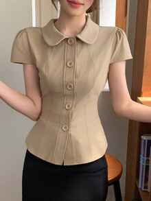 DAZY 女款純色花瓣袖單排扣休閒襯衫 - 卡其色 - 查看 6