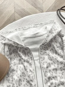 SHEIN 青少年女孩休閒淺灰色豹紋印花連帽衛衣運動褲2件套 - 淺灰色 - 查看 5