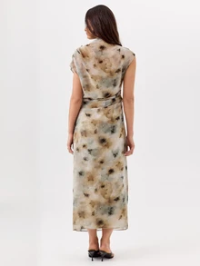 KÆRIA Hus Gaun Lengan Pendek dengan Lipatan di Pinggang - Chiffon Lembut - Motif Bunga Abstrak - MultiWarna - View 2