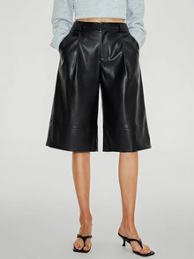 ATUI Studio Elevating Basics Bottoms, Black Loose Fit Straight Leg Capris, Minimalism Modern Effortless Chic, Party Daily Halloween Fall&Winter - Black - View 1