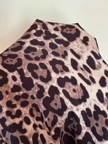 Elamini Setelan 2 Potong Wanita Motif Garis-garis Musim Semi/Panas, Atasan Lengan Pendek Leher Asimetris dan Celana Pendek Pinggang Rendah - Hitam - View 6