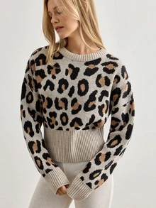 Trelyra Woman Leopard Jacquard Print Detailed Cozy Soft Oversize Sweater - Brown - View 4