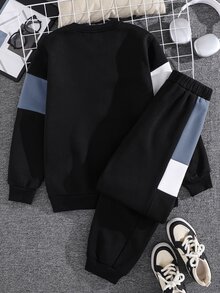 SHEIN 2件組青少年男孩拼色運動衫與長褲套裝，休閒學院風，舒適時尚簡約百搭，柔軟面料，適合日常穿著、上學、旅行、戶外運動，四季皆宜，秋季 - 霧霾藍 - 查看 2
