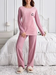 SHEIN Casual pyjamasset med fluffig topp med kärleksbroderi och kontrastpanel samt byxor - Rosa - Visa 4