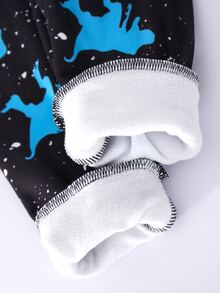 SHEIN 小男孩休閒極簡時尚經典聖誕保暖舒適居家服，恐龍星星圖案、卡通圖案，修身舒適圓領短袖長褲套裝，適合四季穿著 - 彩色 - 查看 3