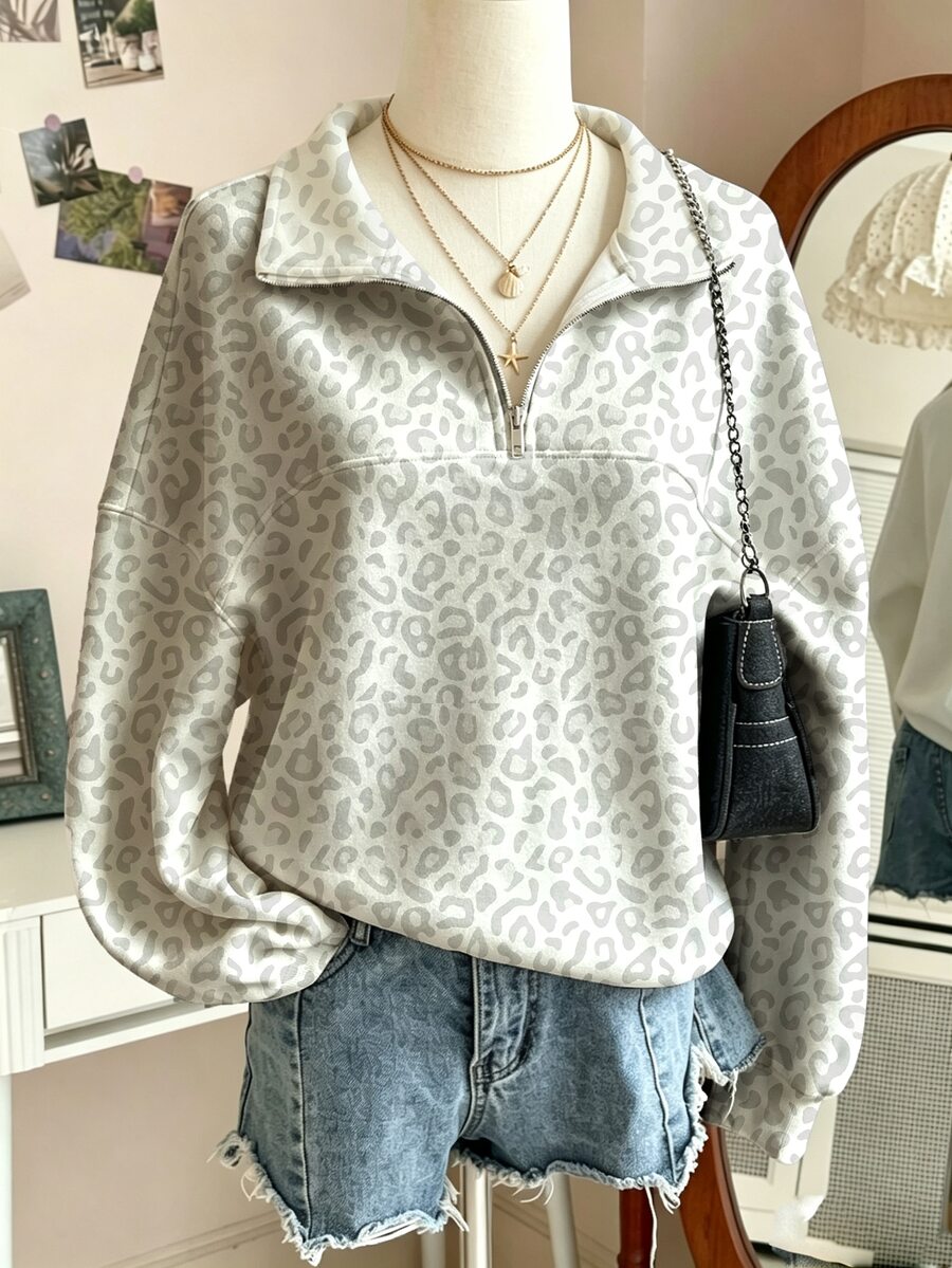EMERY ROSE Large-Sized Women's Striped Full-Print Semi-Zippered Collar Cardigan, Soft And Comfortable, Skin-Fri - Multicolor - View 1