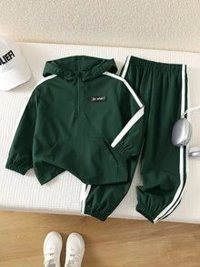 SHEIN 2件組兒童小男孩休閒日常百搭舒適拼接連帽半拉鍊套頭寬鬆長袖外套與寬鬆慢跑褲梭織套裝 - 綠色 - 查看 2
