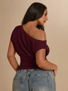 SHEIN BAE CURVE 大尺碼夏季休閒純色不對稱肩針織T恤 - 酒紅色 - 查看 3