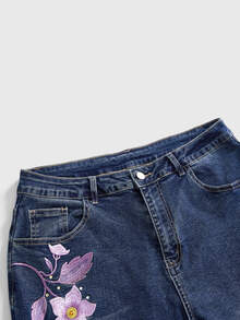 ROMWE Hippie Plus Size Women's Casual Daily Flare Jeans With Pocket, Button And Floral Embroidery Pattern - Blue - View 3