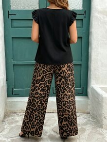 SHEIN CURVE+ Vintage Plus Size Women Solid Color Round Neck Flutter Sleeve Top And Leopard Print Long Pants 2 Pieces Set - White - View 2