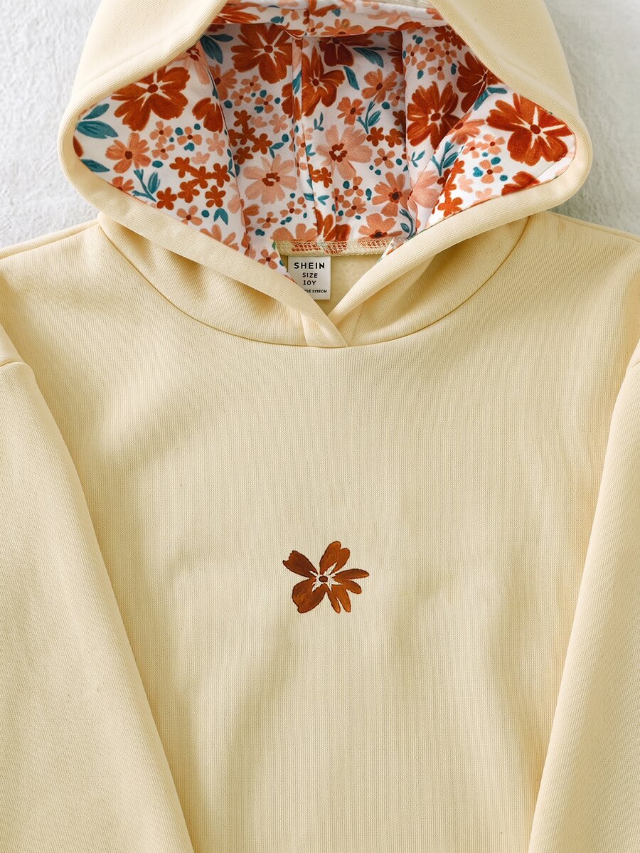 SHEIN 大女孩杏色碎花圖案保暖內裡連帽套頭運動衫,秋冬上衣 - 杏色 - 查看 1
